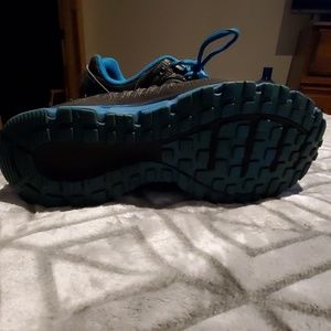 Nike Shoes - Nike shoes Nike Shoes - Nike shoes